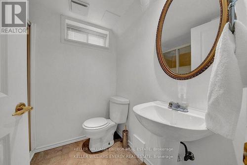 572 Rosmere Street, Oshawa (Mclaughlin), ON - Indoor Photo Showing Bathroom