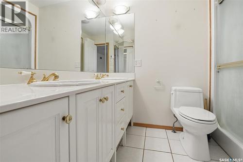 330 Fehr Crescent, Martensville, SK - Indoor Photo Showing Bathroom