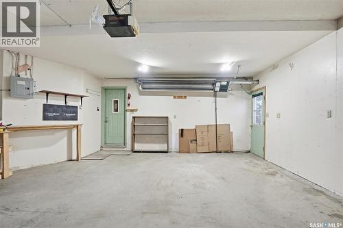 330 Fehr Crescent, Martensville, SK - Indoor Photo Showing Garage