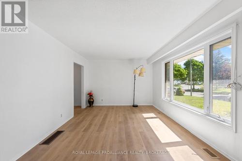 5 Armour Crescent, Quinte West (Trenton Ward), ON - Indoor Photo Showing Other Room