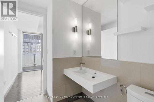705 - 390 Cherry Street, Toronto, ON - Indoor Photo Showing Bathroom