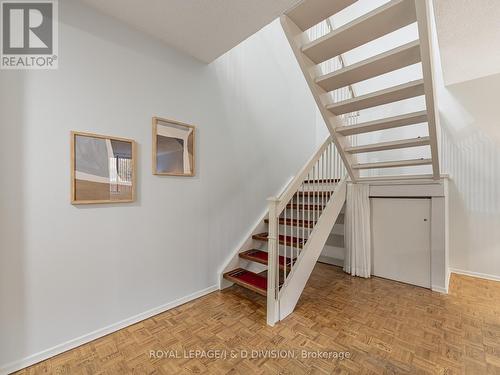 109/209 - 30 Glen Elm Avenue, Toronto, ON - Indoor Photo Showing Other Room