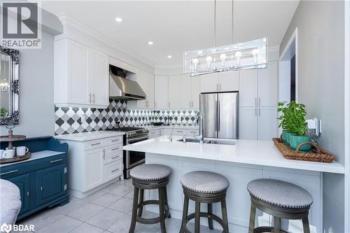 71 Northwest Court, Georgetown, ON - Indoor Photo Showing Kitchen With Double Sink With Upgraded Kitchen