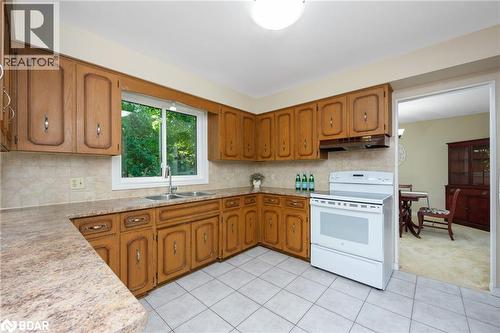 12826 Silvercreek Drive, Halton Hills, ON - Indoor Photo Showing Kitchen With Double Sink