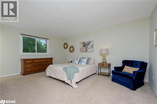 12826 Silvercreek Drive, Halton Hills, ON - Indoor Photo Showing Bedroom