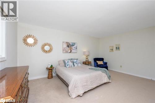 12826 Silvercreek Drive, Halton Hills, ON - Indoor Photo Showing Bedroom
