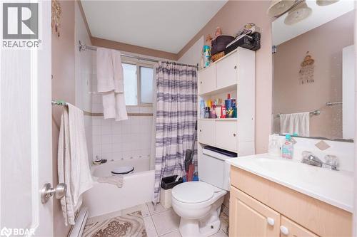 94 Sixth Avenue, Brantford, ON - Indoor Photo Showing Bathroom