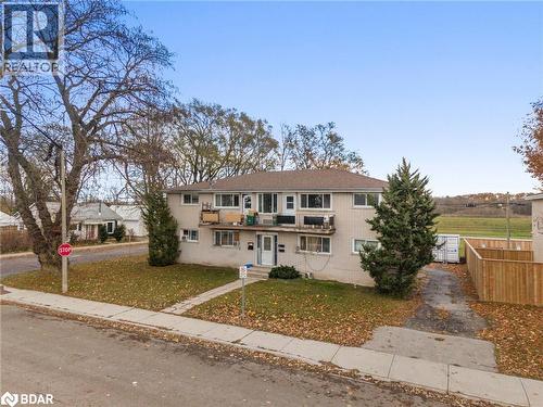 94 Sixth Avenue, Brantford, ON - Outdoor