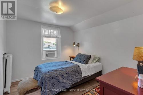 430 King Street W, Gananoque, ON - Indoor Photo Showing Bedroom