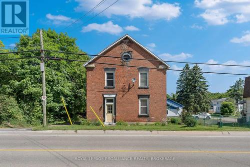 430 King Street W, Gananoque, ON - Outdoor