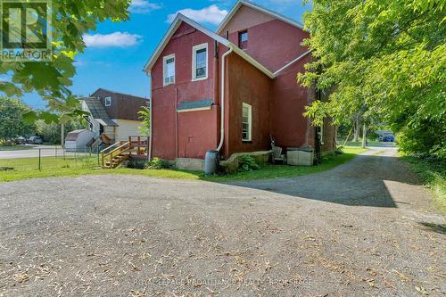 430 King Street W, Gananoque, ON - Outdoor