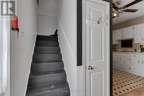 430 King Street W, Gananoque, ON - Indoor Photo Showing Other Room
