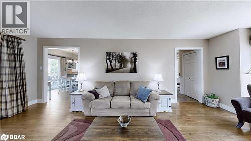 4905 First Line, Erin, ON - Indoor Photo Showing Living Room