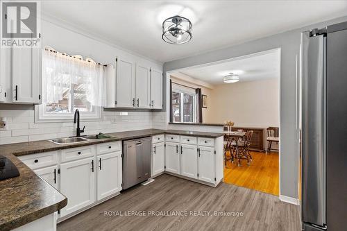 20 Mcquade Drive, Quinte West (Trenton Ward), ON - Indoor Photo Showing Kitchen With Double Sink