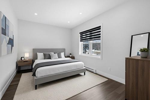 Chambre à coucher - 10 Ch. De Senneville, Sainte-Anne-De-Bellevue, QC - Indoor Photo Showing Bedroom