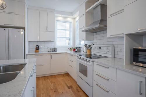 Cuisine - 16664 18E Avenue, Saint-Georges, QC - Indoor Photo Showing Kitchen With Double Sink