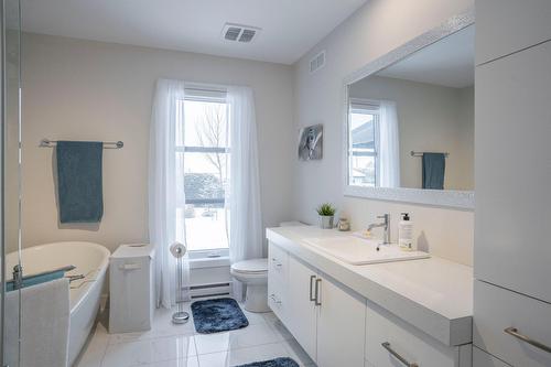 Salle de bains - 16664 18E Avenue, Saint-Georges, QC - Indoor Photo Showing Bathroom