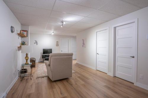 Salle familiale - 16664 18E Avenue, Saint-Georges, QC - Indoor