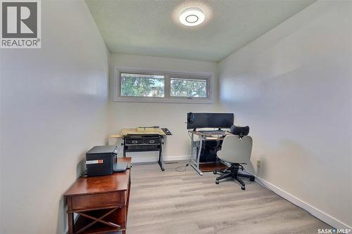 901 17Th Avenue E, Regina, SK - Indoor