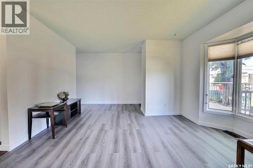 901 17Th Avenue E, Regina, SK - Indoor Photo Showing Other Room