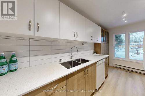 50 Gordon Way, Markham, ON - Indoor Photo Showing Kitchen With Double Sink