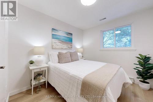 50 Gordon Way, Markham, ON - Indoor Photo Showing Bedroom
