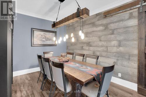 1616 - 9225 Jane Street, Vaughan, ON - Indoor Photo Showing Dining Room
