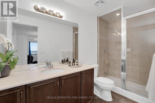 1616 - 9225 Jane Street, Vaughan, ON - Indoor Photo Showing Bathroom