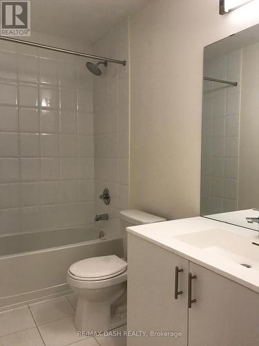 204 - 1130 Briar Hill Avenue, Toronto, ON - Indoor Photo Showing Bathroom