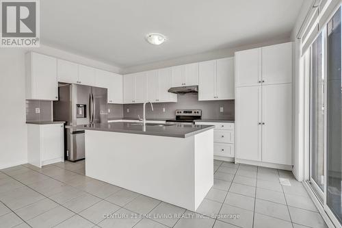 37 Petch Avenue, Caledon, ON - Indoor Photo Showing Kitchen With Double Sink