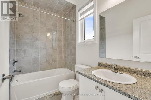 37 Petch Avenue, Caledon, ON - Indoor Photo Showing Bathroom