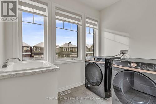 37 Petch Avenue, Caledon, ON - Indoor Photo Showing Laundry Room