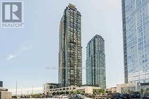 411 - 2900 Highway 7 Road, Vaughan, ON - Outdoor