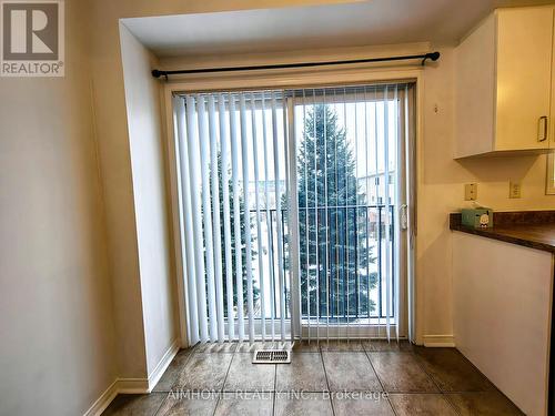 63 - 4950 Albina Way, Mississauga, ON - Indoor Photo Showing Other Room