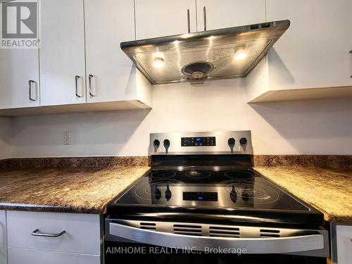 63 - 4950 Albina Way, Mississauga, ON - Indoor Photo Showing Kitchen