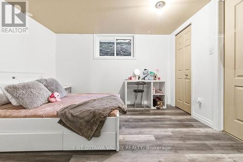 765 River Road, Pembroke, ON - Indoor