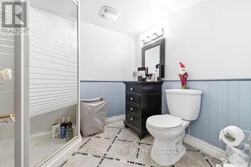 765 River Road, Pembroke, ON - Indoor Photo Showing Bathroom
