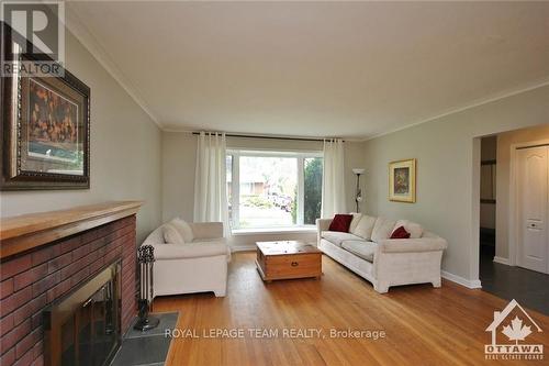 1805 Forman Avenue, Ottawa, ON - Indoor Photo Showing Living Room With Fireplace