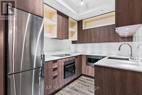 314 - 200 Sackville Street, Toronto, ON - Indoor Photo Showing Kitchen With Upgraded Kitchen