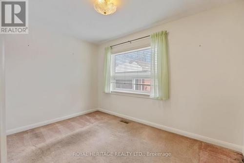 178 Ellendale Drive, Toronto, ON - Indoor Photo Showing Other Room