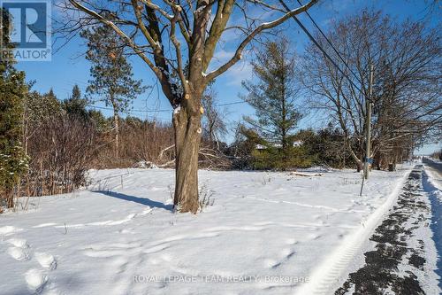 1256 Colonial Road, Ottawa, ON 