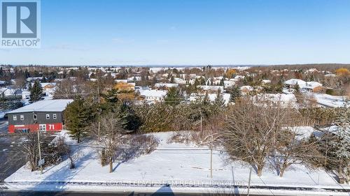 1256 Colonial Road, Ottawa, ON 