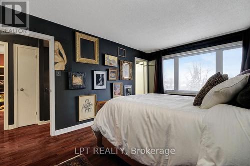 56 Sandhurst Court, Ottawa, ON - Indoor Photo Showing Bedroom