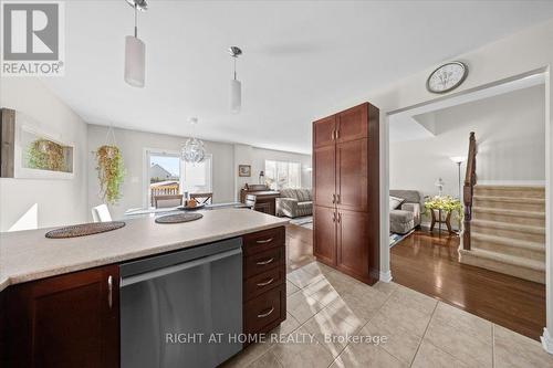225 Mica Crescent, Clarence-Rockland, ON - Indoor Photo Showing Kitchen