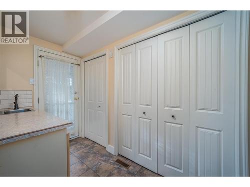 1805 39 Avenue, Vernon, BC - Indoor Photo Showing Other Room