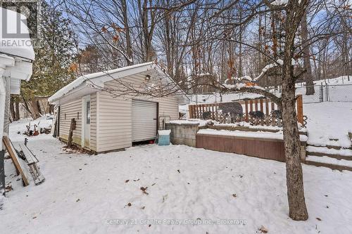 27 Sunnyside Street, Dysart Et Al (Dysart), ON - Outdoor