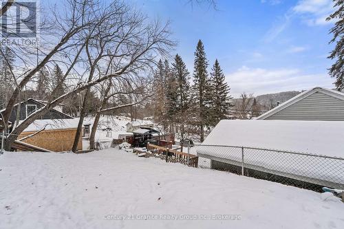 27 Sunnyside Street, Dysart Et Al (Dysart), ON - Outdoor