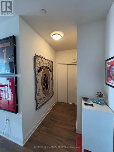 803 - 576 Front Street W, Toronto, ON - Indoor Photo Showing Other Room