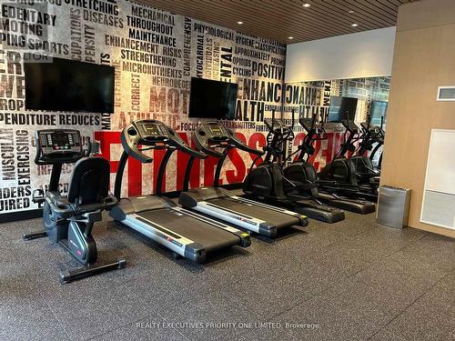 407 - 2369 Danforth Avenue, Toronto, ON - Indoor Photo Showing Gym Room