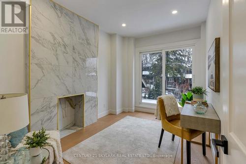 208 Gainsborough Road, Toronto, ON - Indoor
